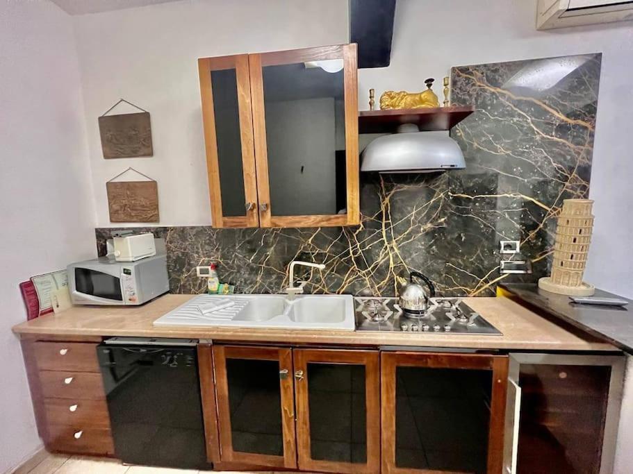Old Town Florence- Love Apartment Экстерьер фото